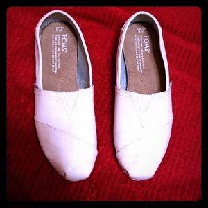 TOMS flats